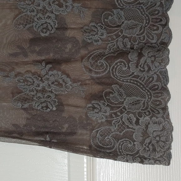 Banana Republic Sheer Mesh Embroidered Grey Tunic Tank Top Shirt Size Xs - Picture 3 of 6